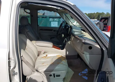 2004 Cadillac Escalade Standard from USA, damaged, VIN 1GYEC63T84R319115